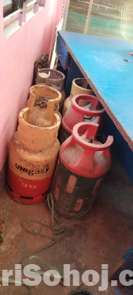 Gas cylinder